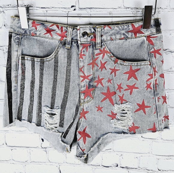 BIRDS OF PREY | stars & stripes cutoff distressed denim jean shorts - Picture 1 of 5